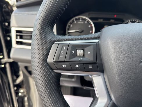 New 2026 Mitsubishi Outlander LE FWD image 23