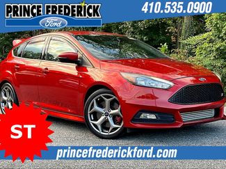 Used 2018 Ford Focus ST image 1