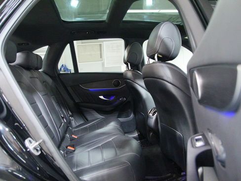 Certified 2022 Mercedes-Benz GLC 300 4MATIC image 25