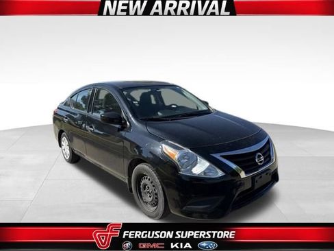 Used 2019 Nissan Versa S Plus FWD image 1