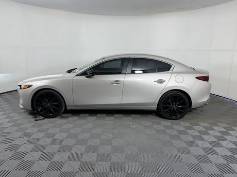 Used 2025 MAZDA MAZDA3 s FWD image 2