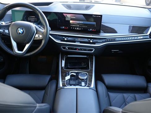 Used 2024 BMW X5 xDrive50e w/ Premium Package image 2