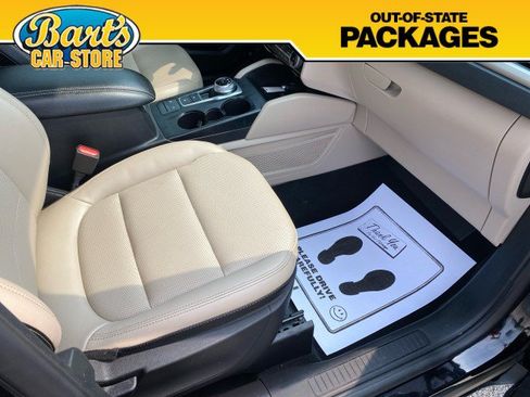 Used 2022 Ford Escape SEL FWD image 17