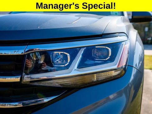 Used 2021 Volkswagen Atlas SE w/ Towing Package image 3