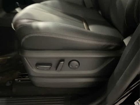 New 2025 Nissan Armada SL w/ Captain's Chari Seat Package image 11