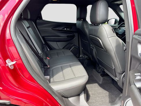 Used 2021 Chevrolet TrailBlazer RS w/ Sun and Liftgate Package FWD image 27