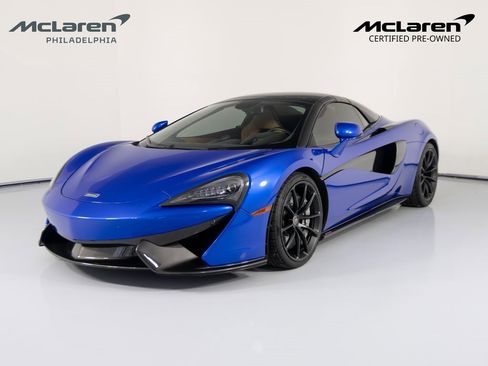 Used 2018 McLaren 570S Spider image 2