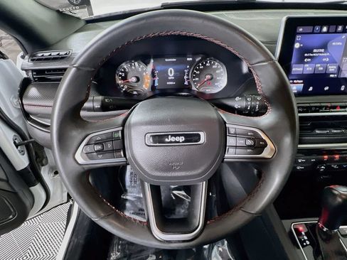 Used 2024 Jeep Compass Trailhawk AWD/4WD image 10
