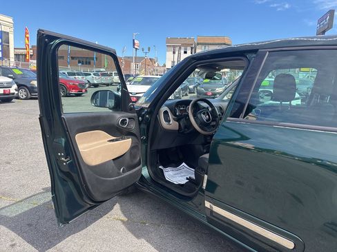 Used 2014 FIAT 500L Lounge FWD image 12