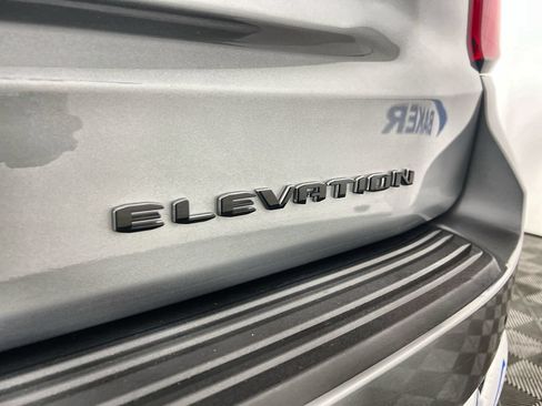 Used 2025 GMC Yukon Elevation w/ Elevation Premium Package AWD/4WD image 34
