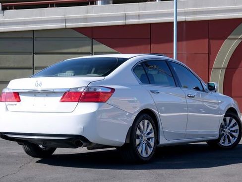 Used 2015 Honda Accord EX image 22