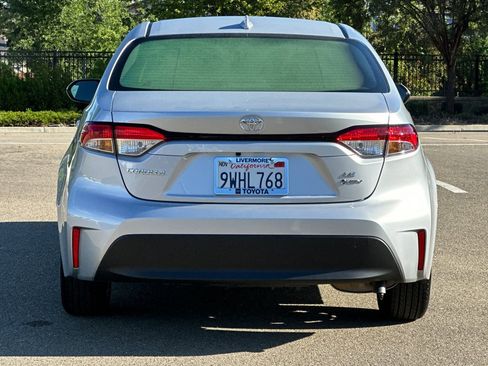 Certified 2026 Toyota Corolla LE w/ LE Premium Package image 5