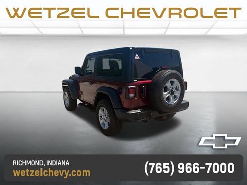 Used 2021 Jeep Wrangler Sport AWD/4WD image 5