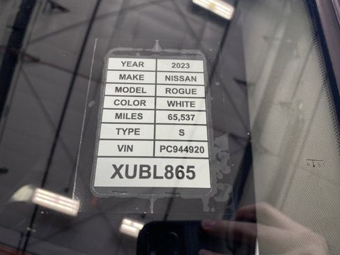 Used 2023 Nissan Rogue S FWD image 35