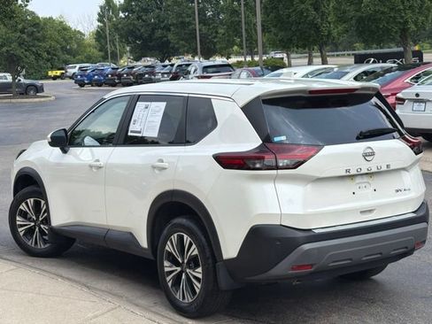 Used 2023 Nissan Rogue SV AWD/4WD image 5