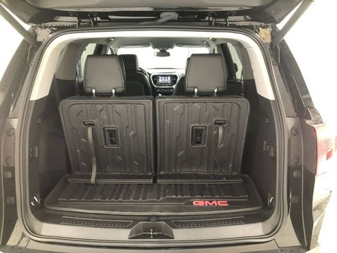 Used 2018 GMC Acadia SLT w/ LPO, Cargo Package AWD/4WD image 23