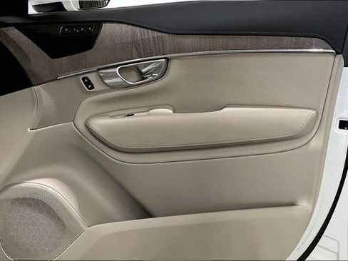 Certified 2023 Volvo XC90 B6 Ultimate AWD/4WD image 27