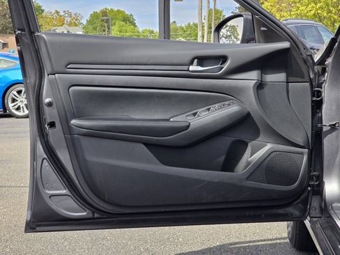 Used 2024 Nissan Altima 2.5 SV image 20