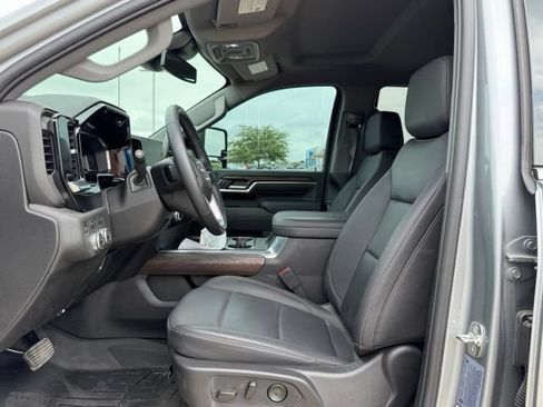 Used 2025 GMC Sierra 2500 SLT w/ Texas SLT Premium Package AWD/4WD image 14
