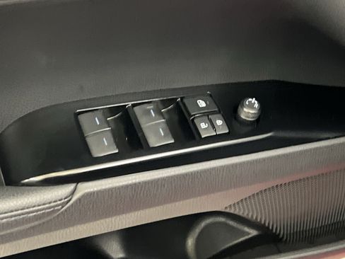 Used 2025 Toyota Camry XSE AWD/4WD image 14