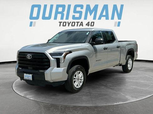 Used 2022 Toyota Tundra SR5 AWD/4WD image 3