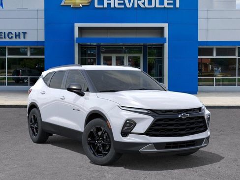 New 2026 Chevrolet Blazer LT w/ Convenience Package FWD image 7