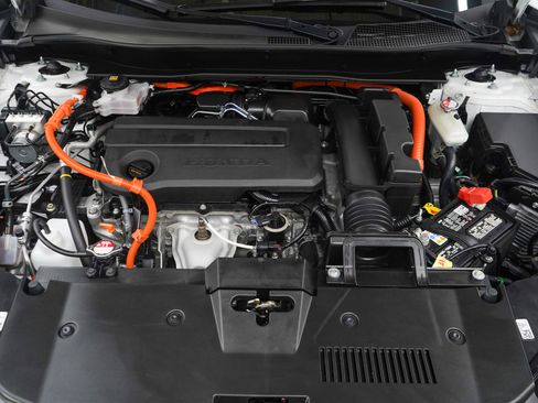 Used 2025 Honda CR-V Sport-L image 32