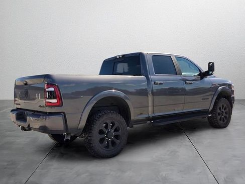Used 2022 RAM 2500 Laramie AWD/4WD image 4