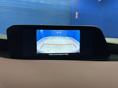 Used 2021 MAZDA MAZDA3 s image 21