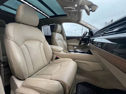 Used 2017 Audi Q7 3.0T Prestige image 32