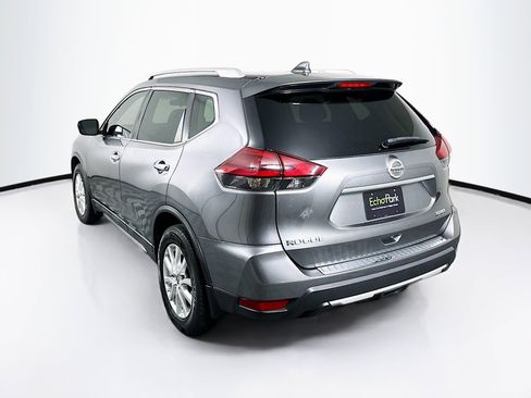 Used 2019 Nissan Rogue S w/ Special Edition Package FWD image 5