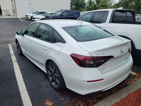 Used 2025 Honda Civic Sport Touring image 5