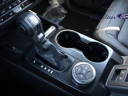 New 2025 Ford Bronco Outer Banks image 13