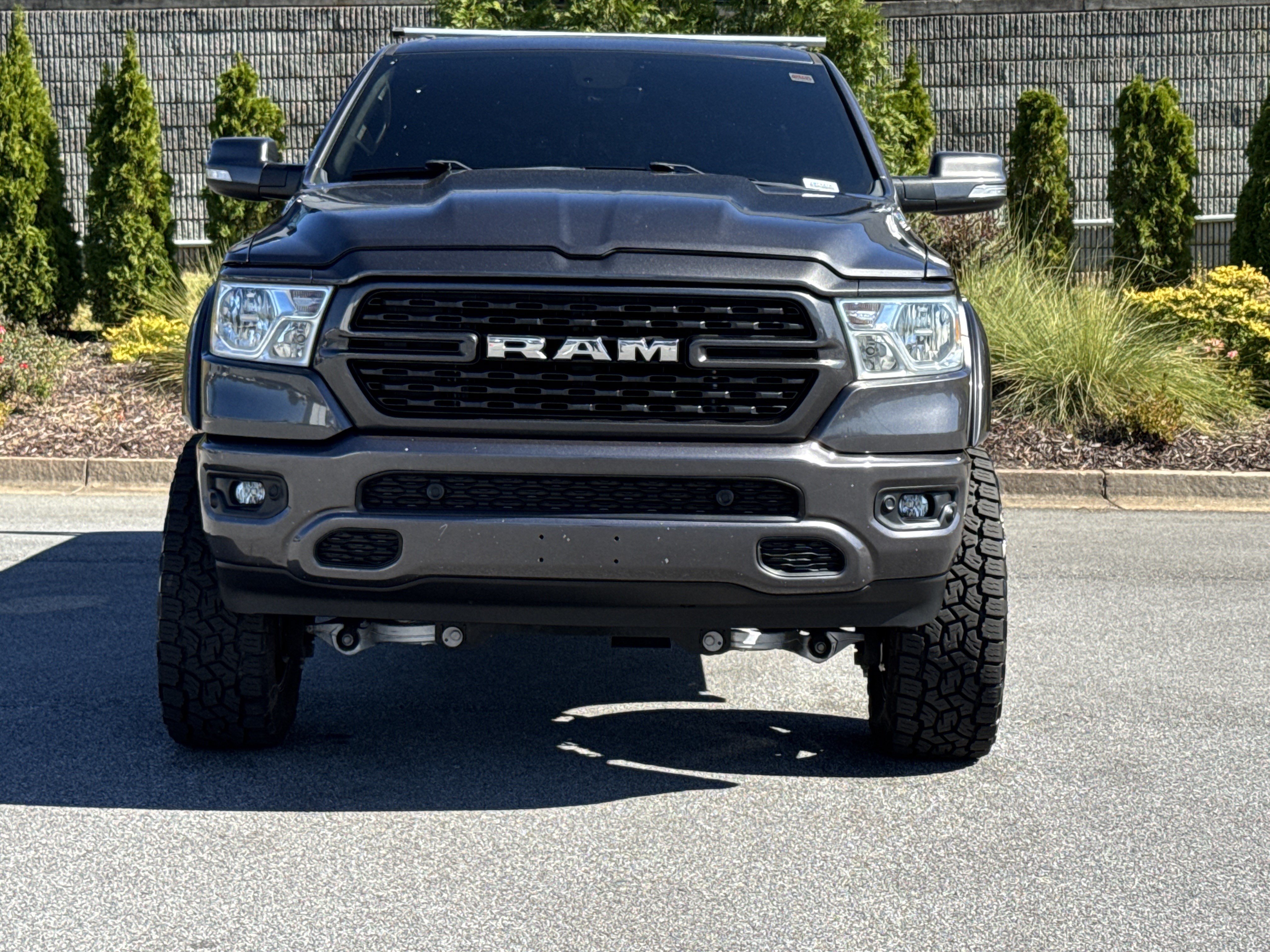 Used 2022 RAM 1500 Big Horn AWD/4WD image 3