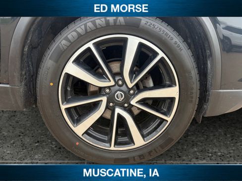 Used 2019 Nissan Rogue SL FWD image 12