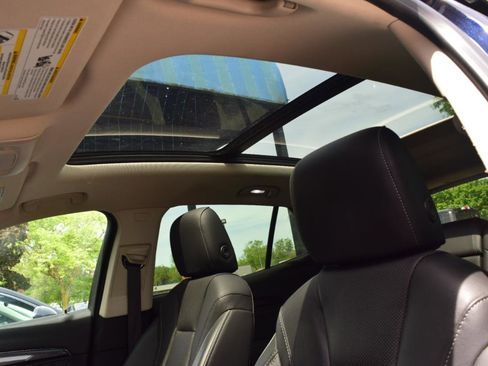 Used 2021 Buick Envision Essence FWD image 36