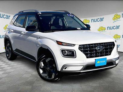 Certified 2025 Hyundai Venue Limited