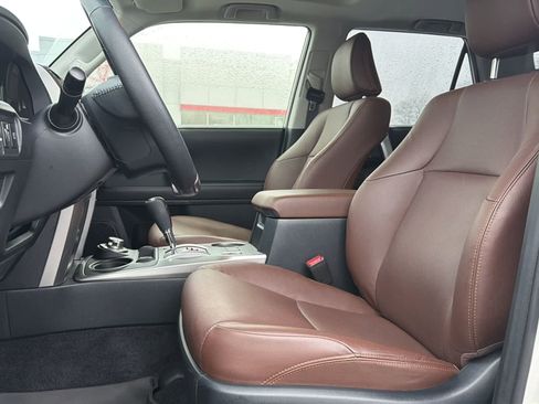 Used 2023 Toyota 4Runner Limited image 12