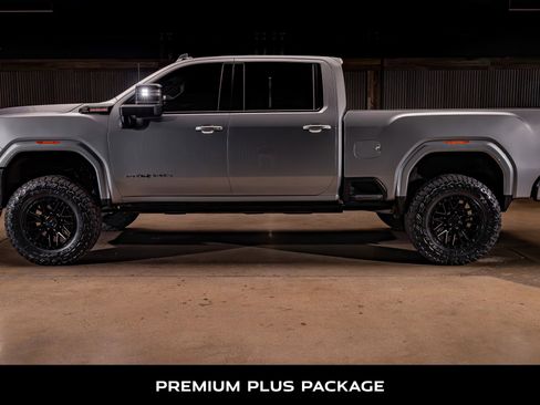 Used 2026 GMC Sierra 2500 AT4 w/ AT4 Premium Plus Package AWD/4WD image 6