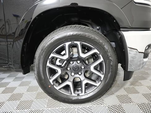 Used 2026 RAM 1500 Laramie AWD/4WD image 12