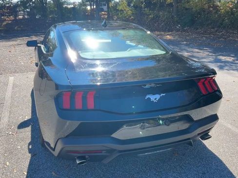 Used 2024 Ford Mustang Coupe image 45