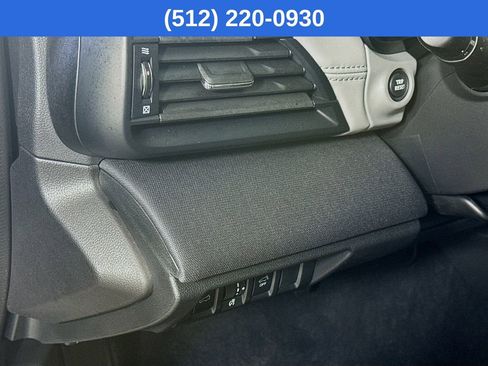 Used 2025 Subaru Outback Premium AWD/4WD image 11