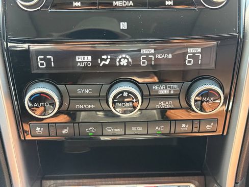 Used 2019 Subaru Ascent Touring w/ Popular Package #2 AWD/4WD image 24