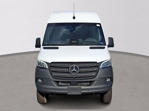 Used 2026 Mercedes-Benz Sprinter 2500 image 2
