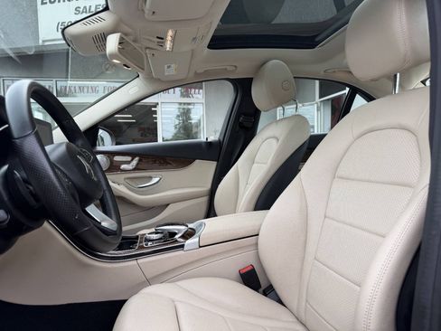 Used 2016 Mercedes-Benz C 300 4MATIC Sedan image 19