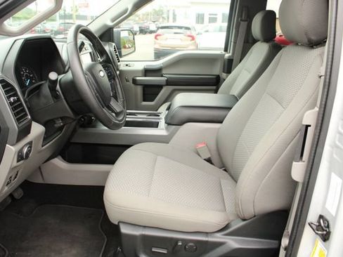 Used 2019 Ford F150 XLT w/ Equipment Group 302A Luxury AWD/4WD image 7