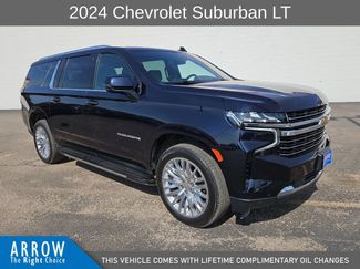 Used 2024 Chevrolet Suburban LT w/ Luxury Package AWD/4WD video 1