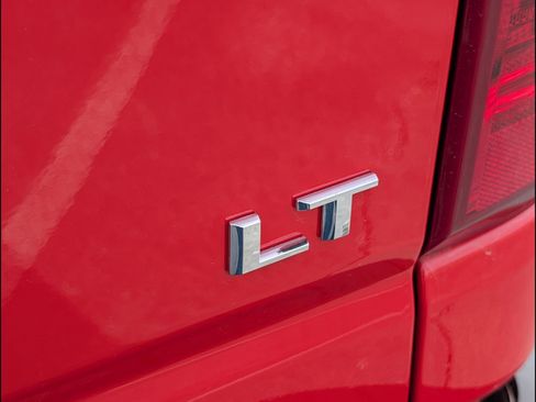 Used 2025 Chevrolet Silverado 2500 LT image 8