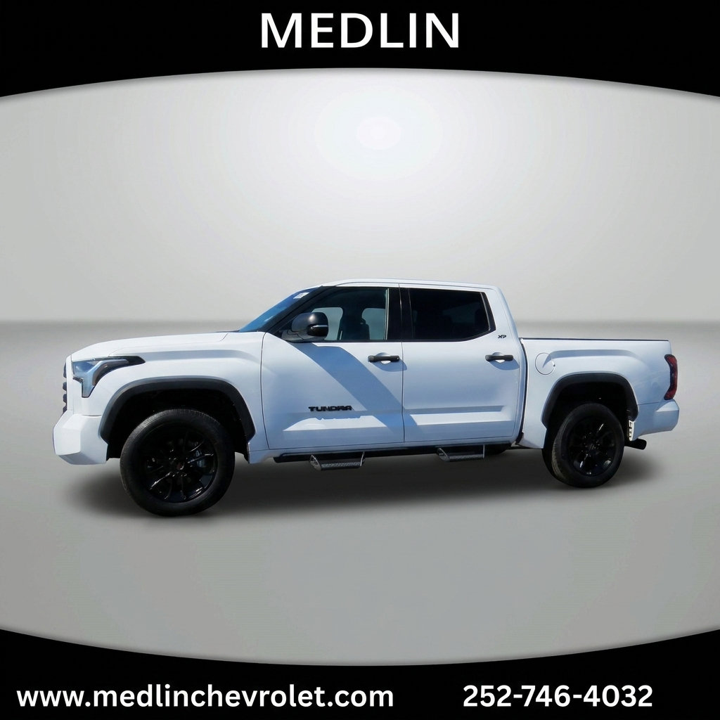 Used 2023 Toyota Tundra SR5 w/ SR5 Convenience Package AWD/4WD image 5