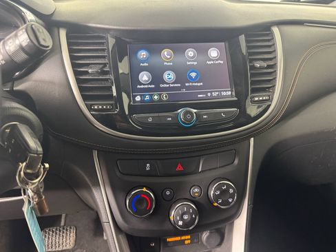 Used 2018 Chevrolet Trax LS image 24